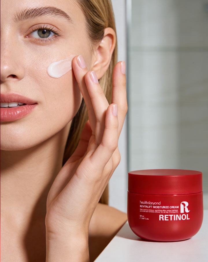 Krim Essence Pengencang Anti-Penuaan Retinol